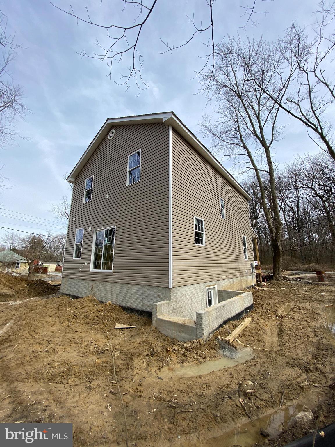 8617 North Point Road Sparrows Point, MD 21219 - Photo 3 of 9