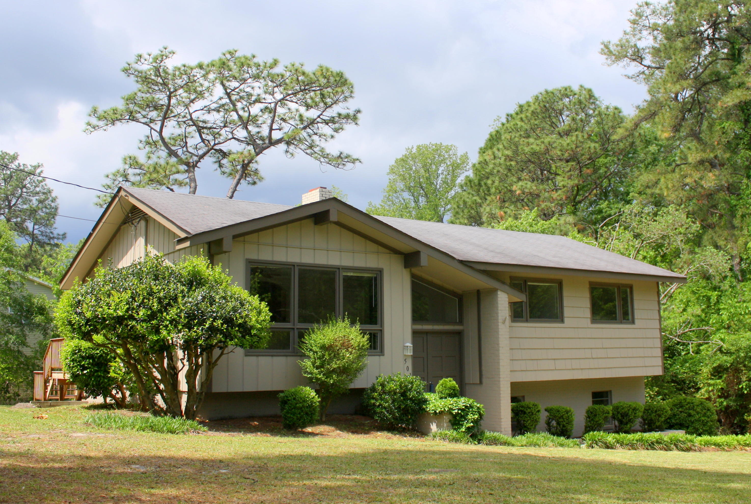 501 Longleaf Road Aberdeen, NC 28315 - Photo 2 of 13 IMG_1431-001