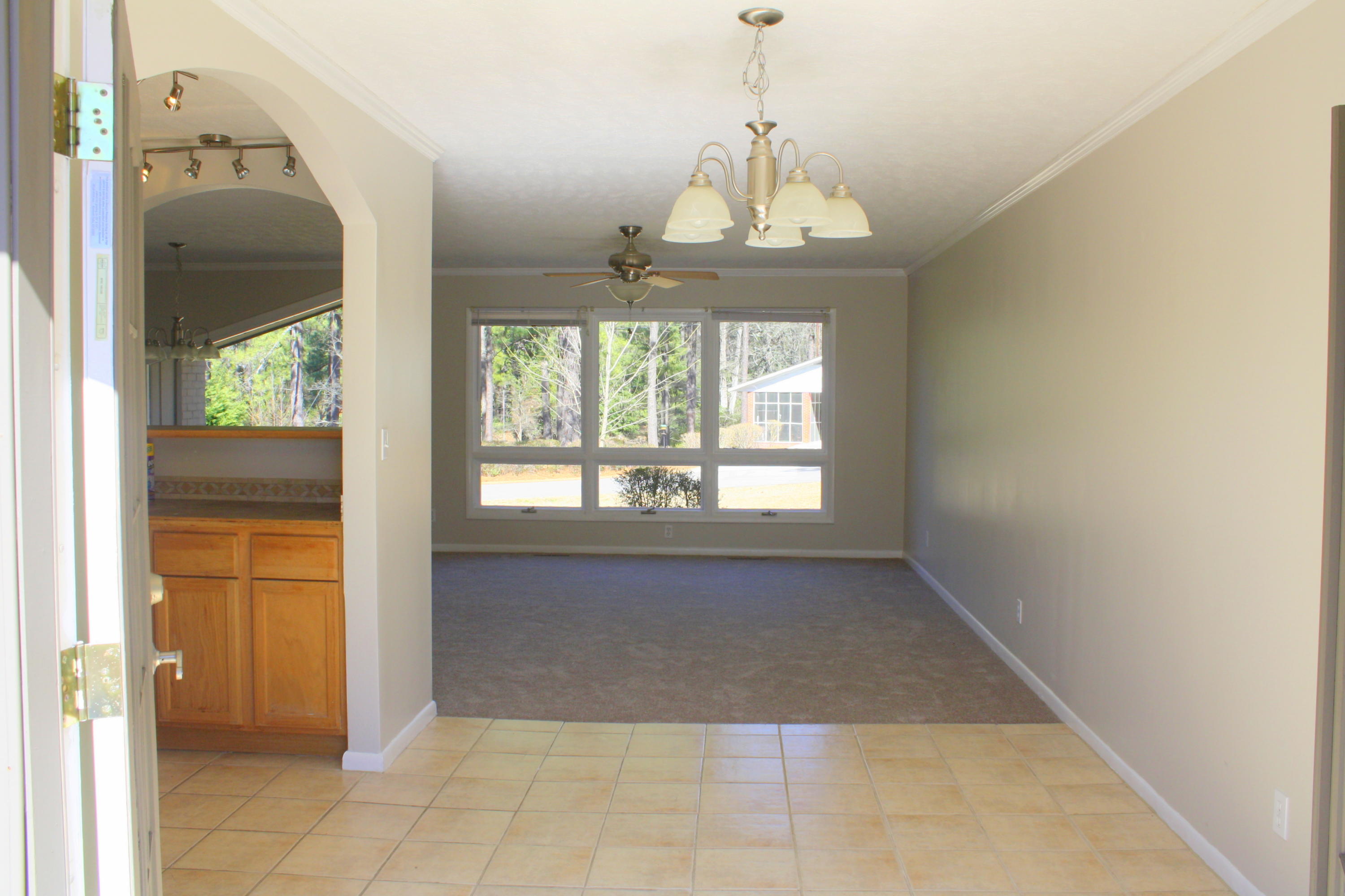 501 Longleaf Road Aberdeen, NC 28315 - Photo 5 of 13 IMG_0925-001