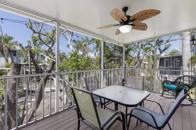$865,000 | 6250 Holmes Boulevard, Unit 71, Holmes Beach, FL 34217