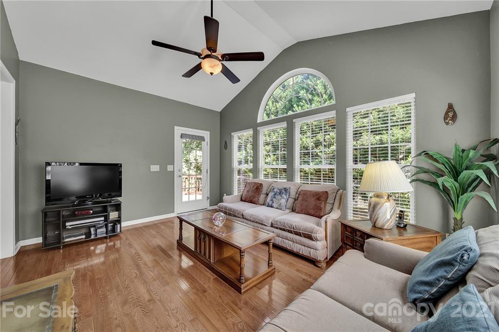 627 Panthers Way Fort Mill, SC 29708 - Photo 22 of 48
