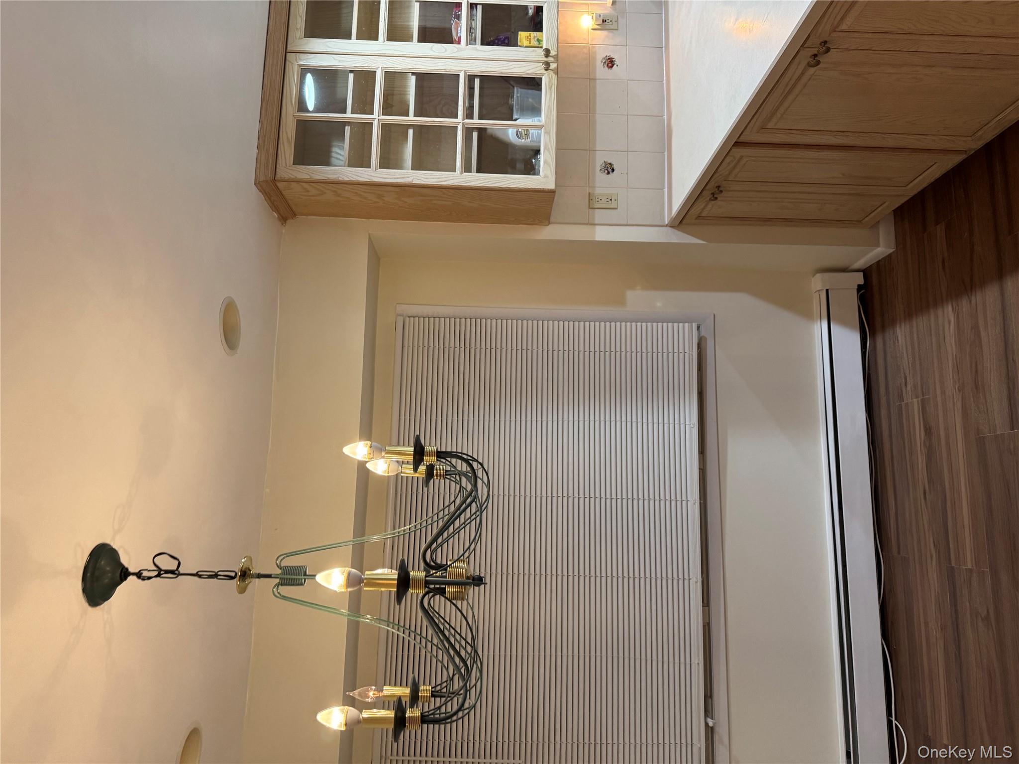 23 Jerome Road Syosset, NY 11791 - Photo 5 of 12