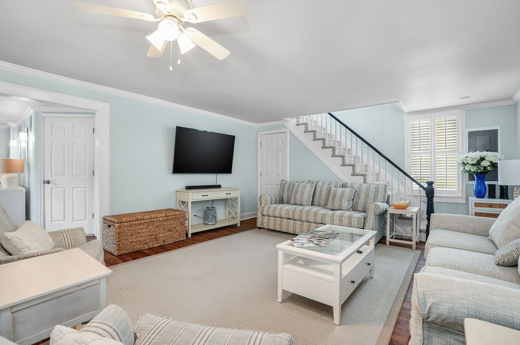 23345 Fairview Road Cape Charles, VA 23310 - Photo 11 of 65 Living Room