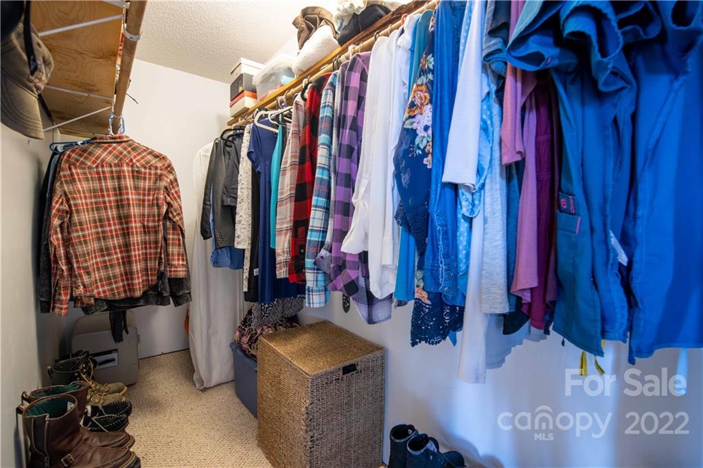 156 Cayton Ridge Bakersville, NC 28705 - Photo 22 of 36 Gallery Image 22