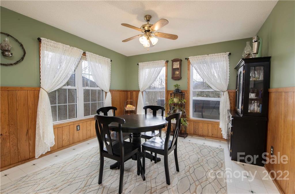 156 Cayton Ridge Bakersville, NC 28705 - Photo 23 of 36 Gallery Image 23