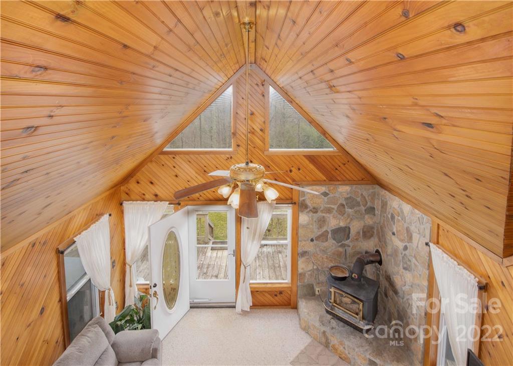 156 Cayton Ridge Bakersville, NC 28705 - Photo 27 of 36 Gallery Image 27