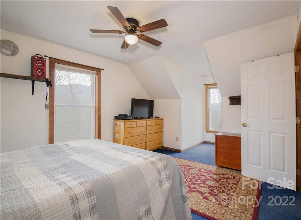 156 Cayton Ridge Bakersville, NC 28705 - Photo 28 of 36 Gallery Image 28