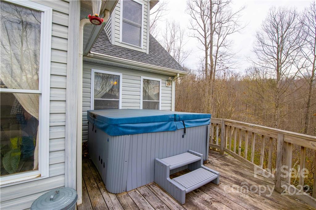 156 Cayton Ridge Bakersville, NC 28705 - Photo 33 of 36 Gallery Image 33