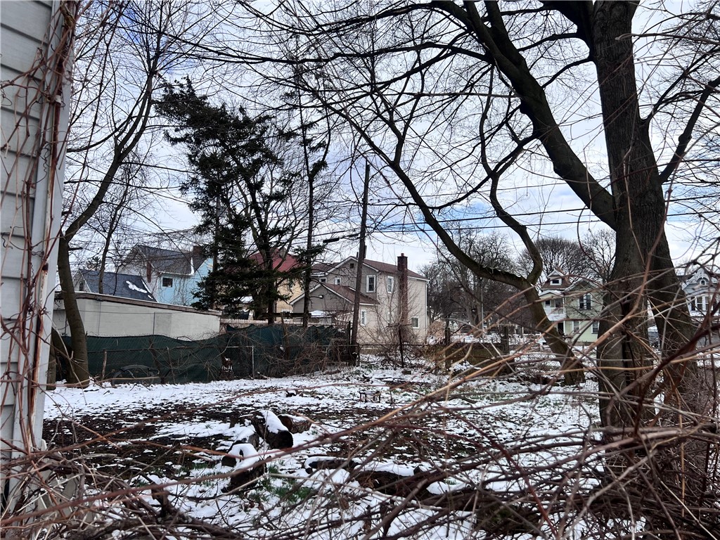 21 Locust Street Rochester, NY 14613 - Photo 6 of 6