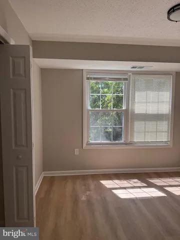 a view of empty room with window