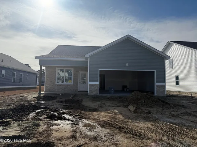 $369,900 | 1024 Seven Iron Drive, Blounts Creek, NC 27814