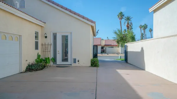 $2,975 | 49142 Barrymore Street, Indio, CA 92201
