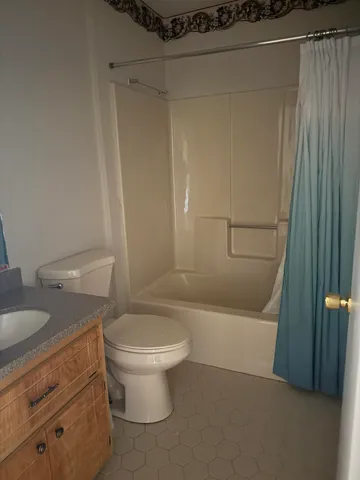 $1,600 | 1702 South Center Street, Perry, FL 32347