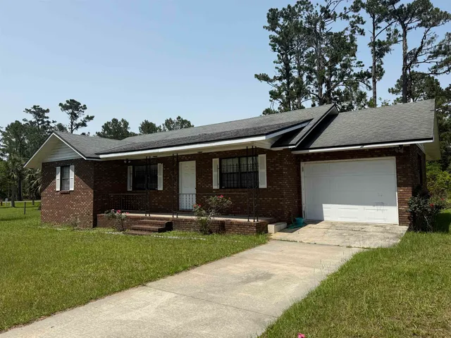 $1,600 | 1702 South Center Street, Perry, FL 32347