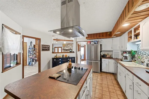 $320,000 | 8390 Dunnellon Road, Weeki Wachee, FL 34613