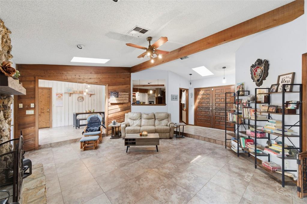 8390 Dunnellon Road Weeki Wachee, FL 34613 - Photo 7 of 30