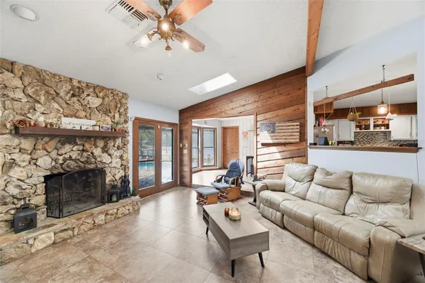 $320,000 | 8390 Dunnellon Road, Weeki Wachee, FL 34613