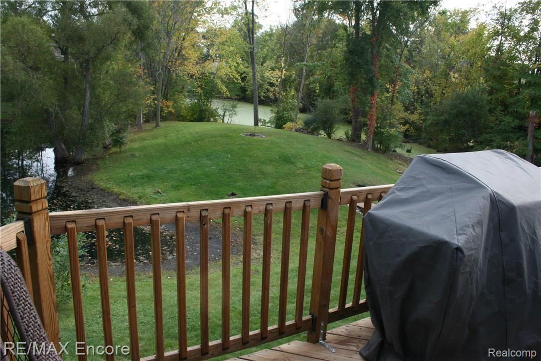 8657 Miller Road Clarkston, MI 48348 - Photo 40 of 44 IMG_2160.JPG
