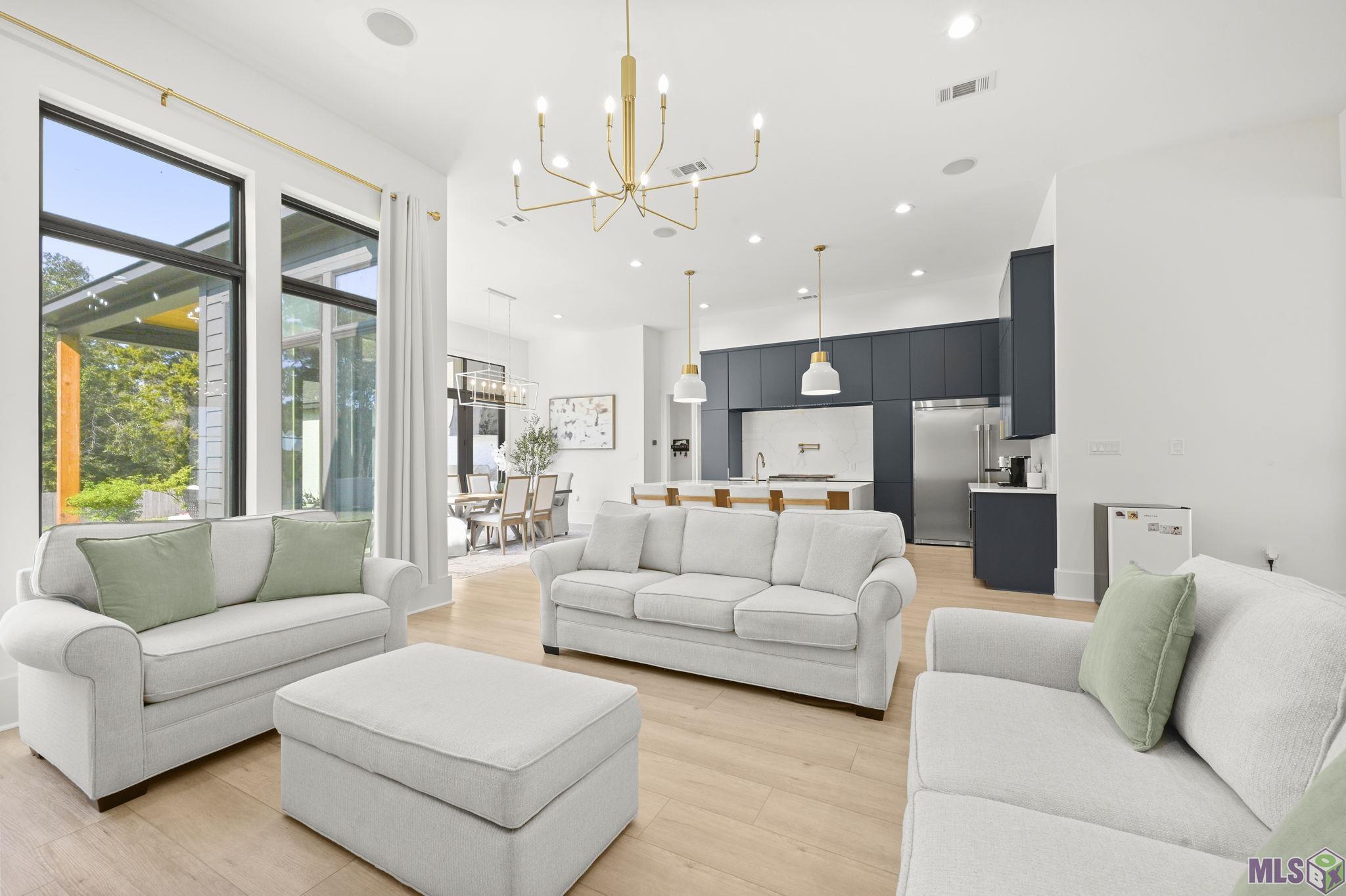 43345 Collyns Cove Prairieville, LA 70769 - Photo 11 of 47 Living Room