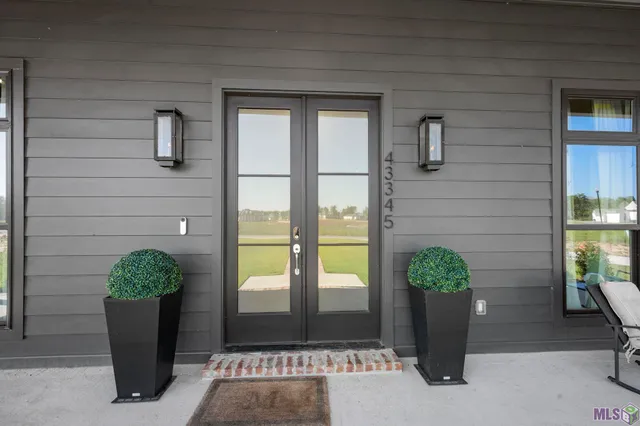 $920,000 | 43345 Collyns Cove, Prairieville, LA 70769