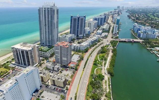 $5,500 | 6365 Collins Avenue, Unit 4209, Miami Beach, FL 33141