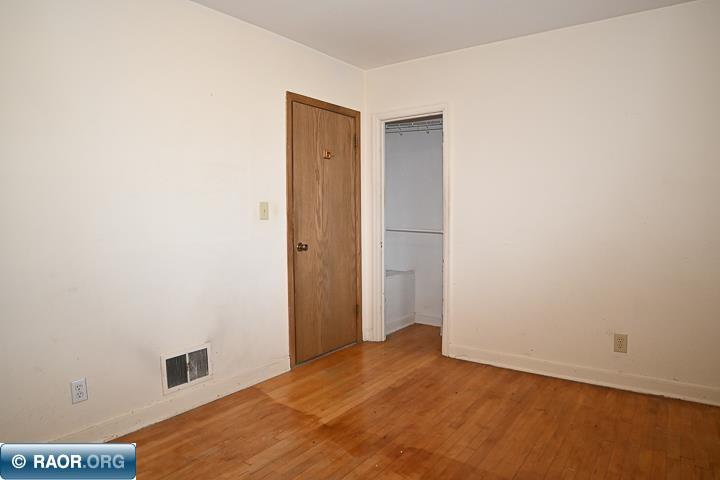1220 South 12th Street Virginia, MN 55792 - Photo 12 of 19