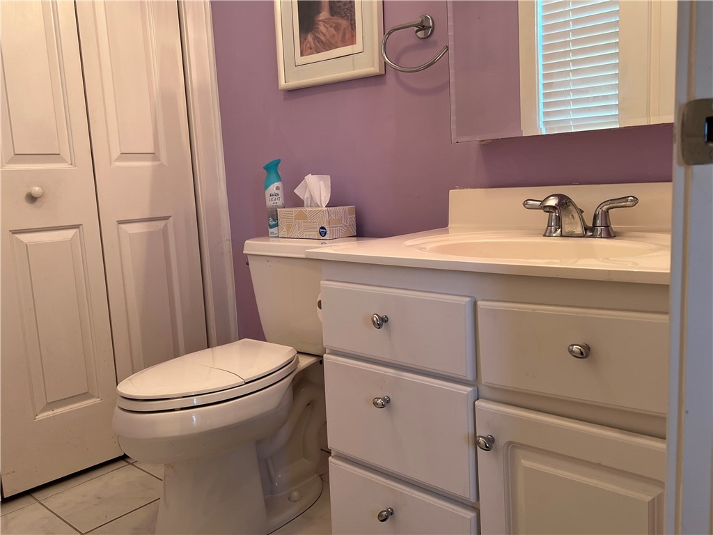 6 Captains Drive Westerly, RI 02891 - Photo 24 of 40 First floor half bath...