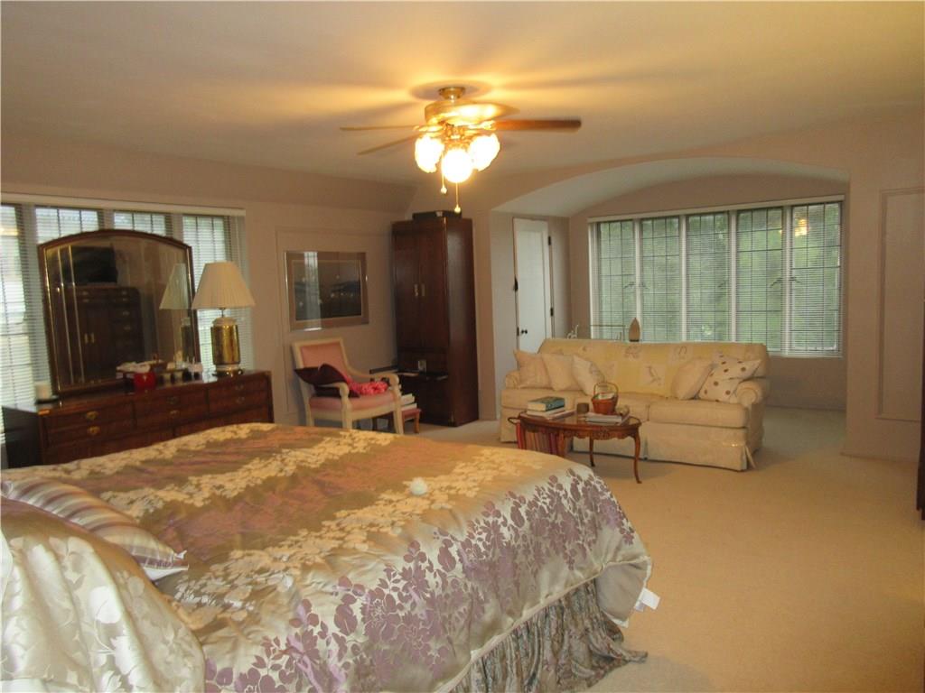 919 Spring Hill Road Shelbyville, IN 46176 - Photo 12 of 21 Gallery Image 12