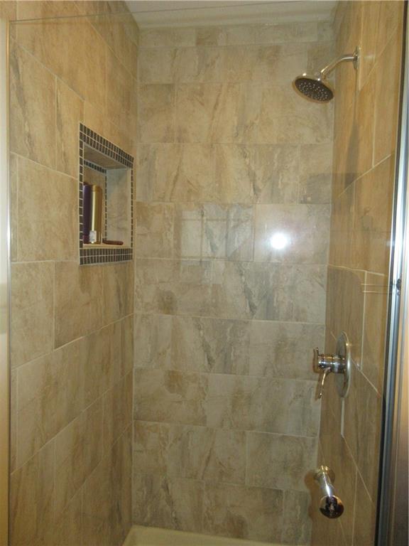 919 Spring Hill Road Shelbyville, IN 46176 - Photo 15 of 21 Gallery Image 15