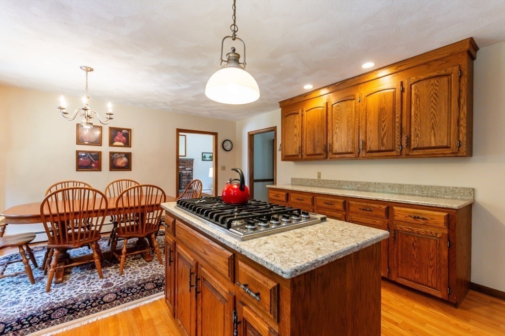 61 Dudley Road Billerica, MA 01821 - Photo 14 of 39 Gallery Image 14