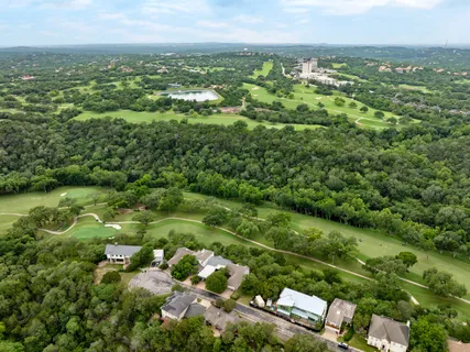 $699,000 | 6905 Crosby Circle, Unit 16, Austin, TX 78746