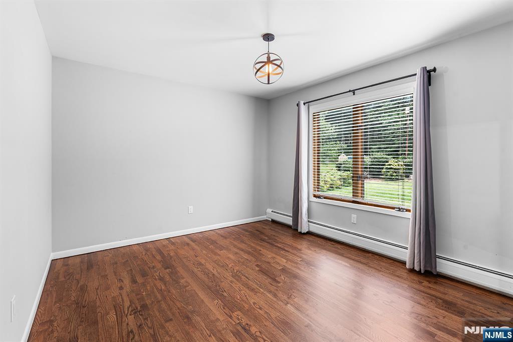 4 Daniel Lane Butler, NJ 07405 - Photo 16 of 47