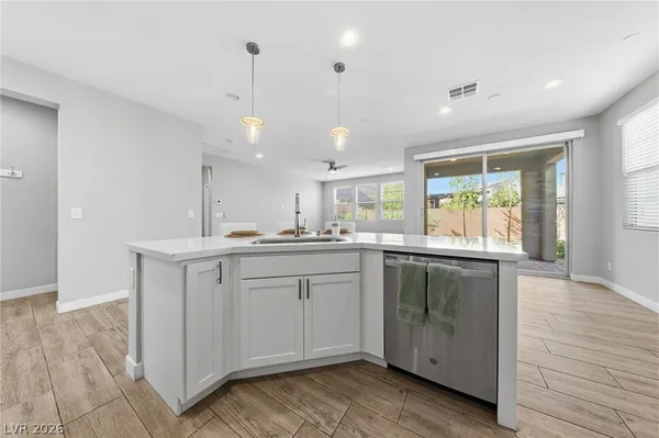 $2,750 | 5 Lilla Rosa Street, Henderson, NV 89011