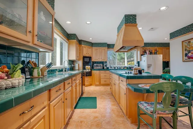 $545,000 | 119 Wedge Court, East Stroudsburg, PA 18302