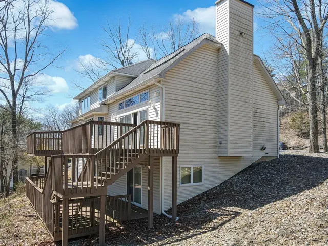$545,000 | 119 Wedge Court, East Stroudsburg, PA 18302