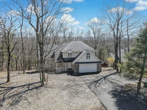 $545,000 | 119 Wedge Court, East Stroudsburg, PA 18302