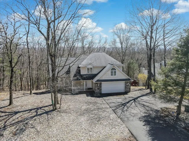 $545,000 | 119 Wedge Court, East Stroudsburg, PA 18302