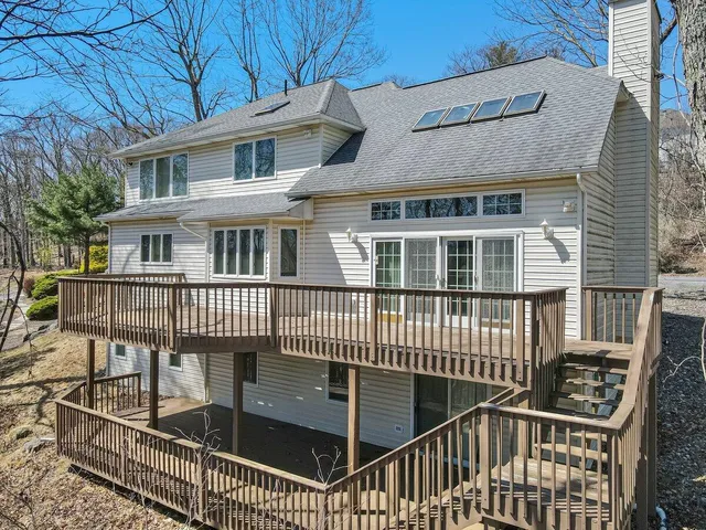 $545,000 | 119 Wedge Court, East Stroudsburg, PA 18302