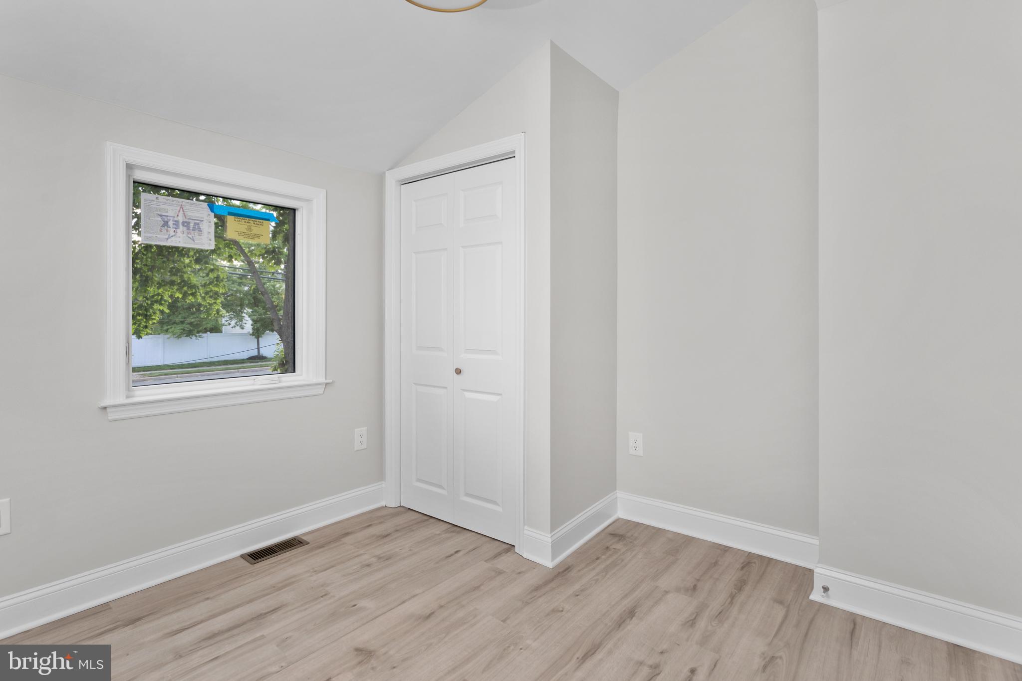 256 Ewingville Road Ewing, NJ 08638 - Photo 15 of 38