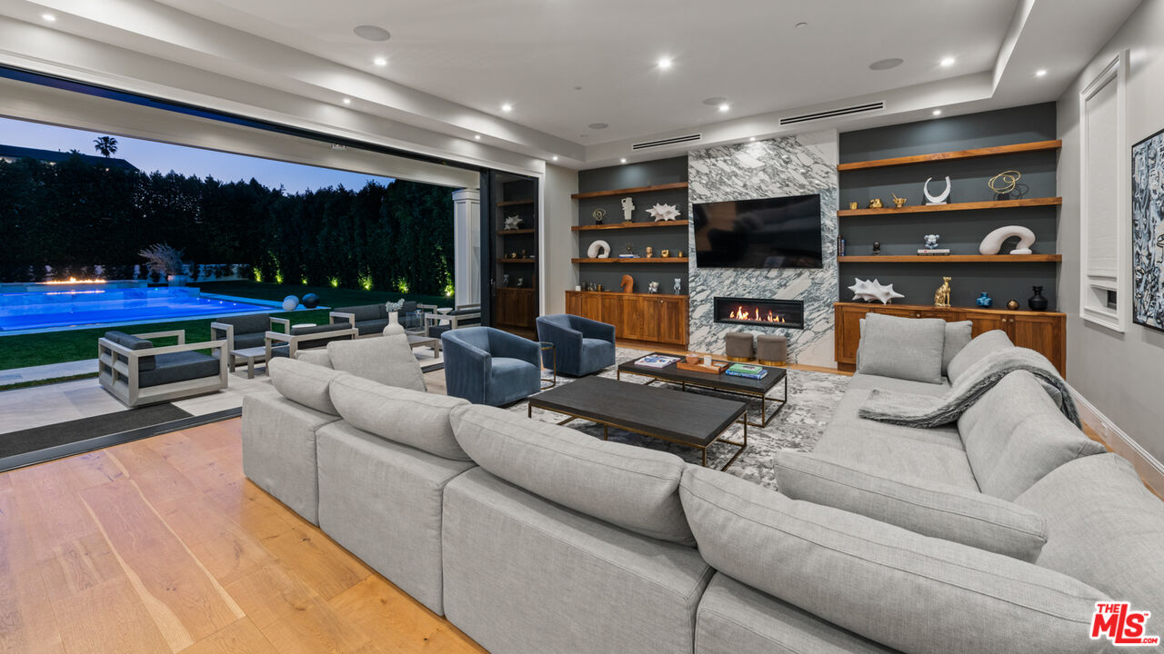 4421 Haskell Avenue Encino, CA 91436 - Photo 11 of 40