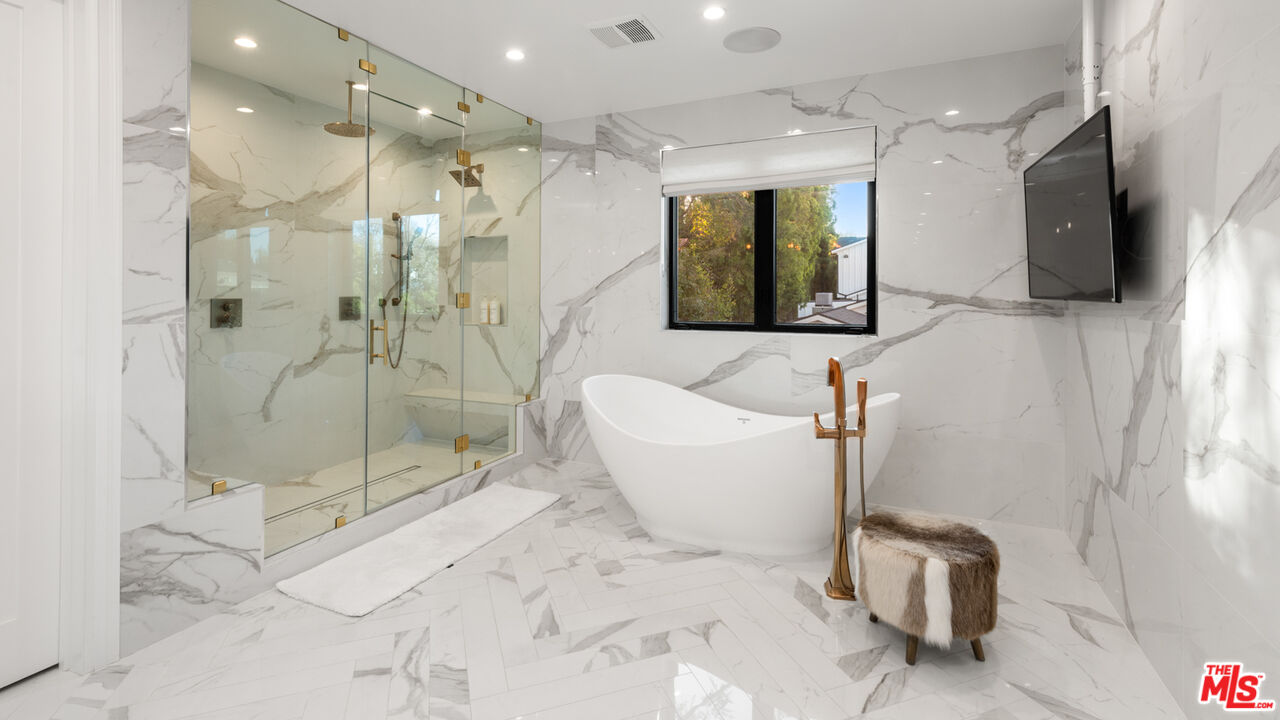 4421 Haskell Avenue Encino, CA 91436 - Photo 23 of 40