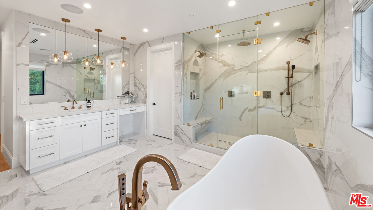 4421 Haskell Avenue Encino, CA 91436 - Photo 24 of 40