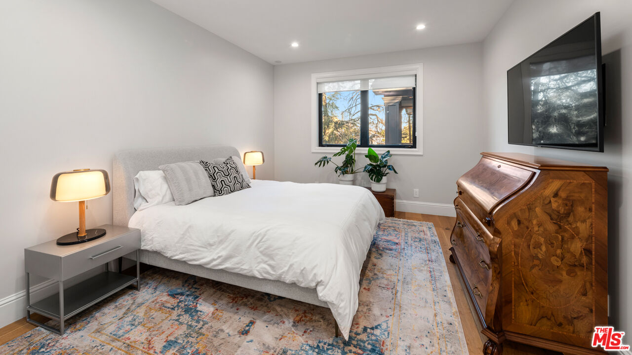 4421 Haskell Avenue Encino, CA 91436 - Photo 31 of 40