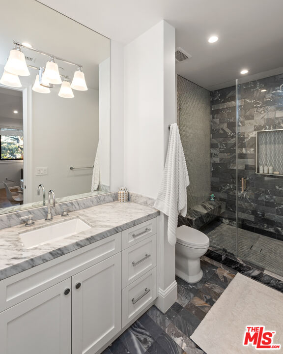 4421 Haskell Avenue Encino, CA 91436 - Photo 34 of 40