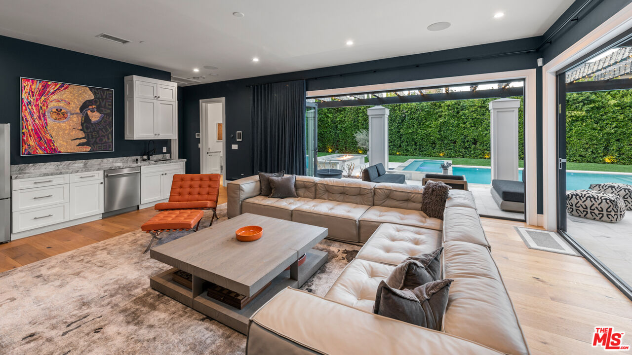 4421 Haskell Avenue Encino, CA 91436 - Photo 38 of 40