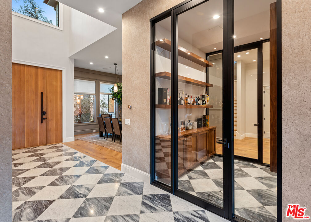 4421 Haskell Avenue Encino, CA 91436 - Photo 9 of 40