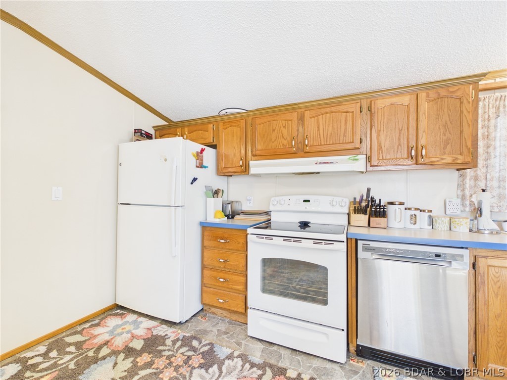 31674 Aspen Road Stover, MO 65078 - Photo 7 of 58