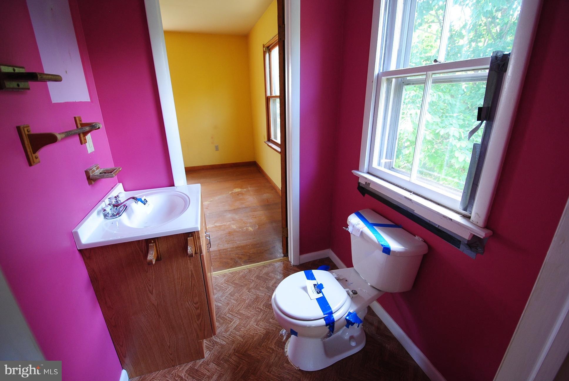 210 Bufflick Road Winchester, VA 22602 - Photo 13 of 27 Bath