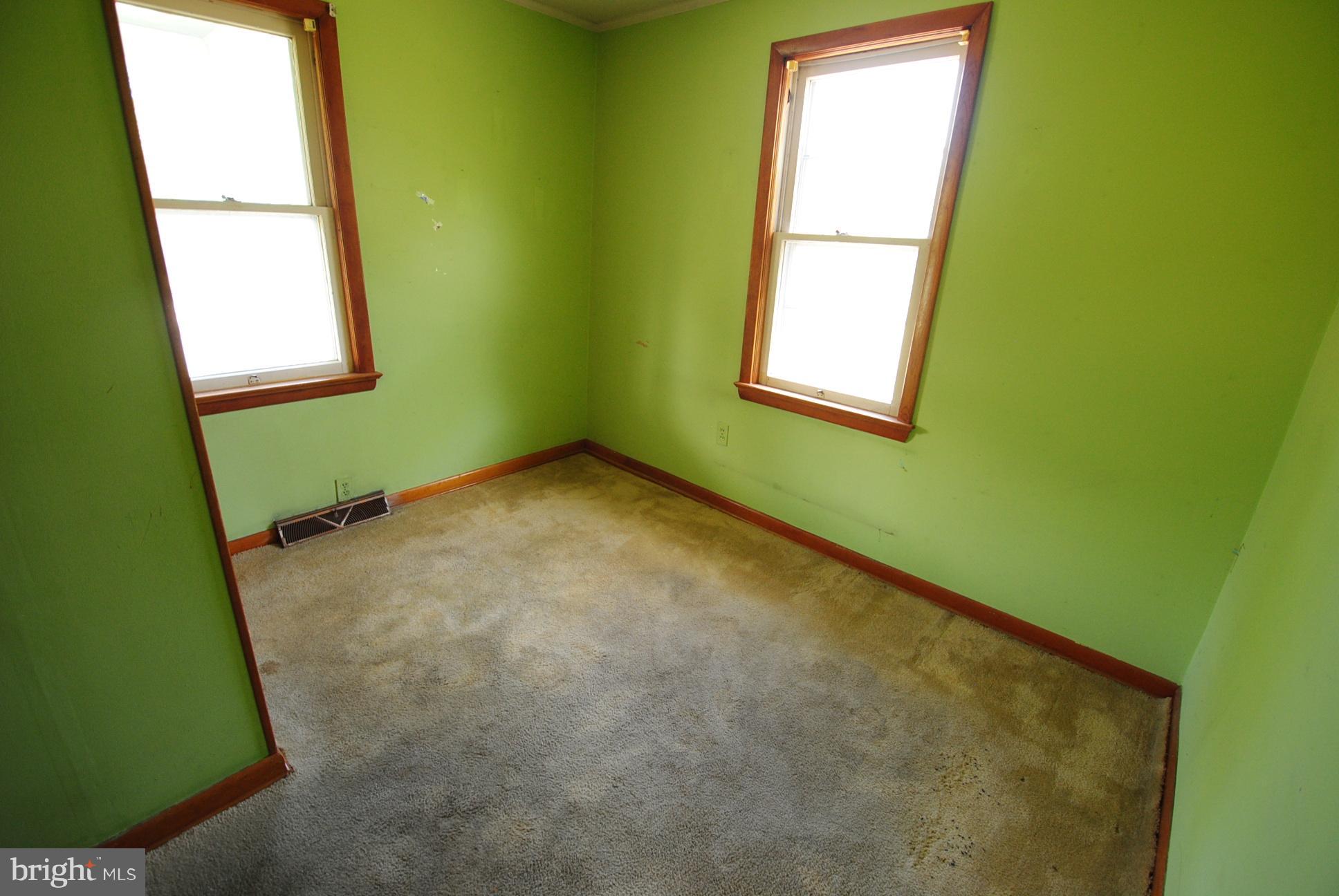 210 Bufflick Road Winchester, VA 22602 - Photo 17 of 27 Bedroom