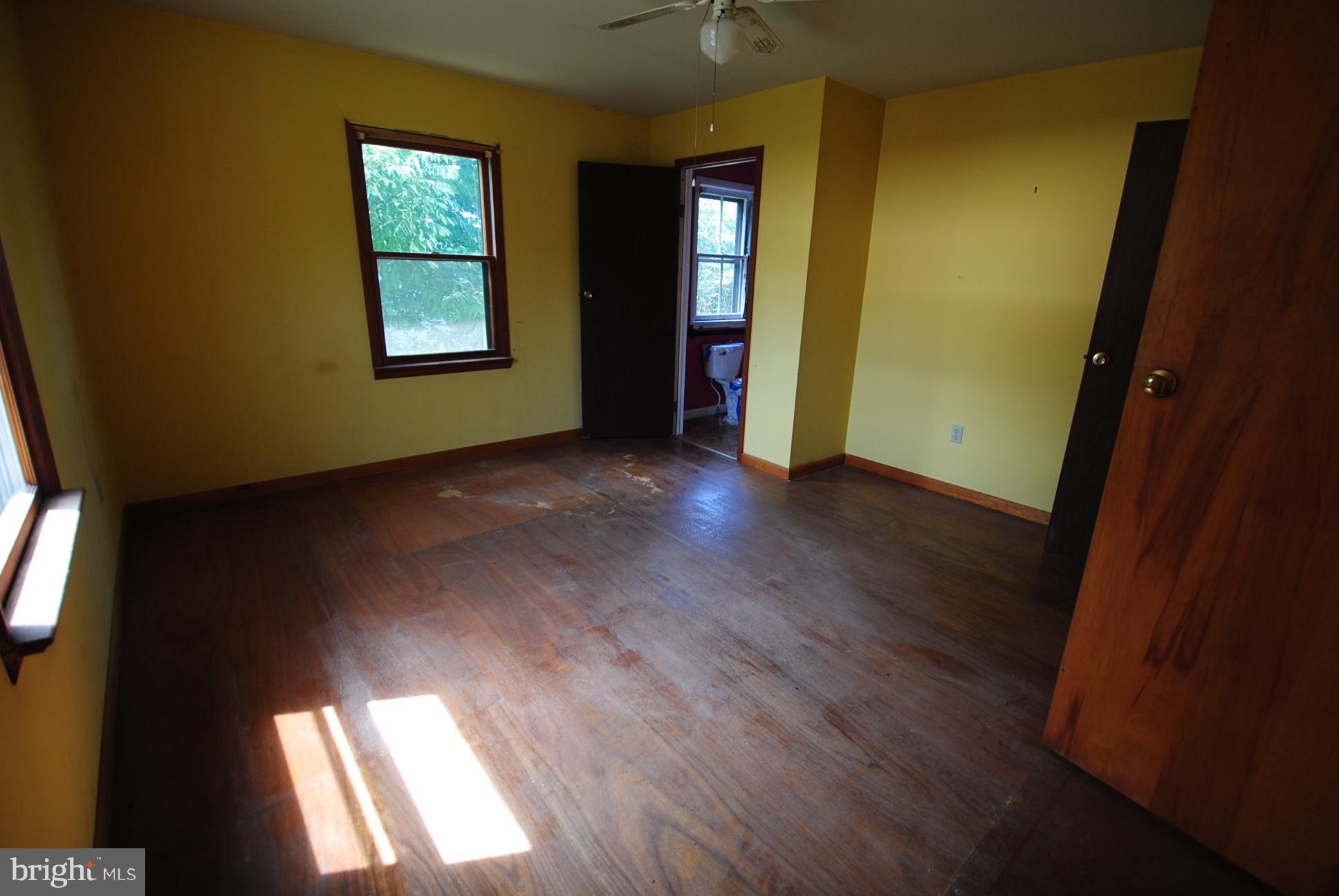 210 Bufflick Road Winchester, VA 22602 - Photo 9 of 27 Bedroom